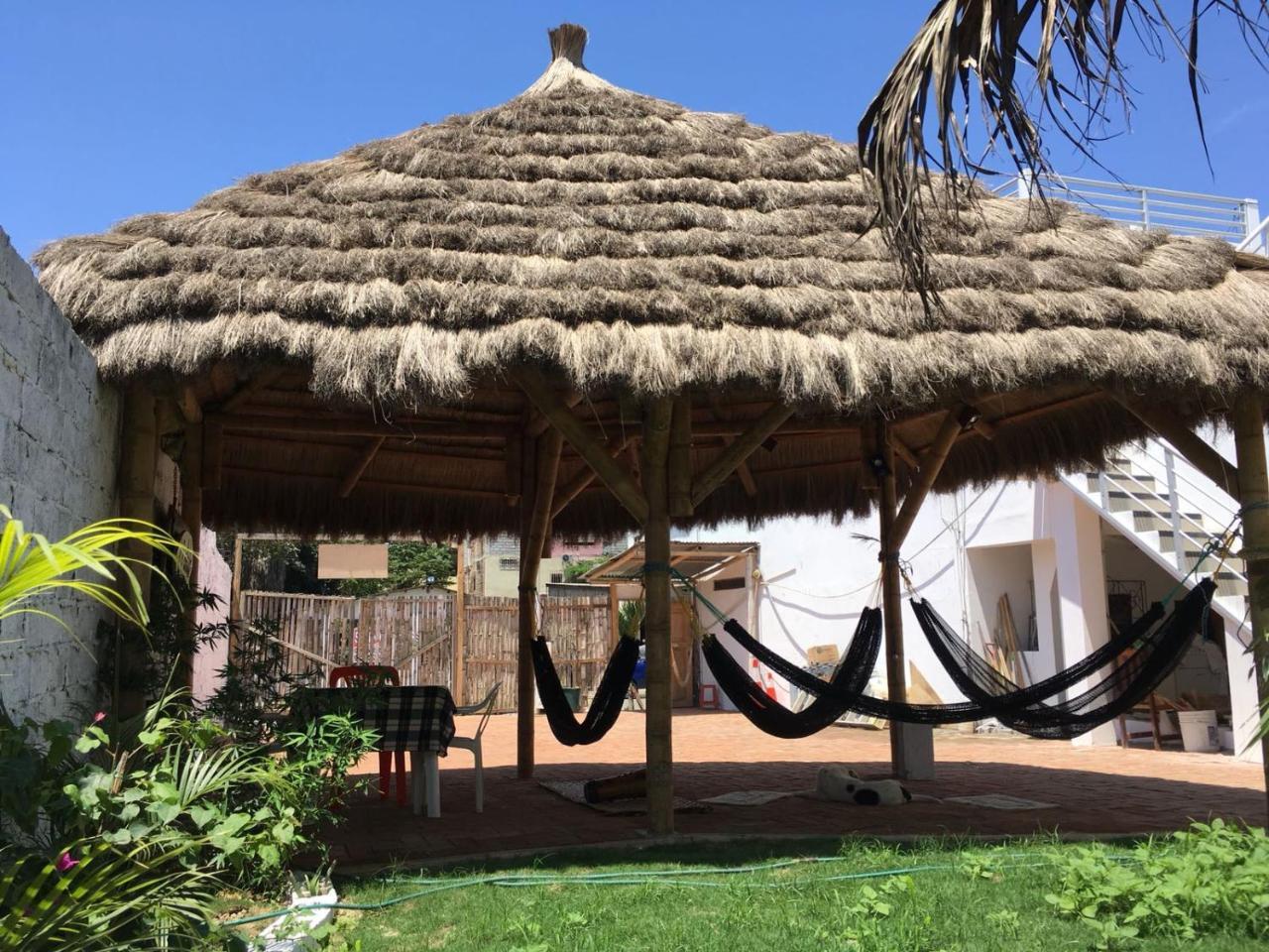 Hostal Quentin Puerto López Exterior foto
