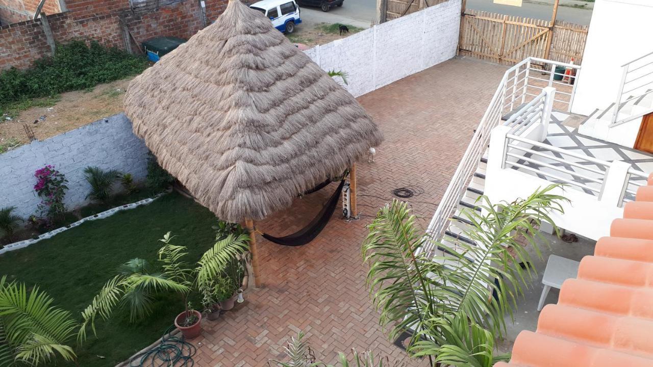 Hostal Quentin Puerto López Exterior foto