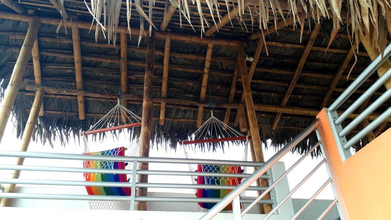 Hostal Quentin Puerto López Exterior foto
